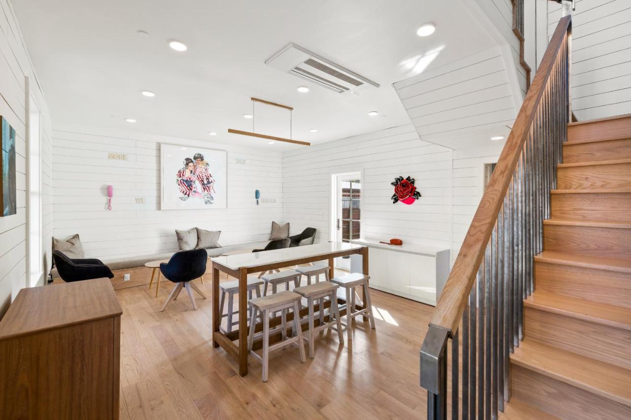Boutique Room Steps From Downtown Mall Rose Jean Room 1 Σάρλοτσβιλ Εξωτερικό φωτογραφία